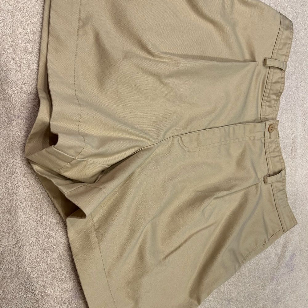 Women's Tan Shorts Lizgolf by Liz Claiborne size 16